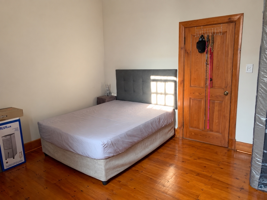 3 Bedroom Property for Sale in Sea Point Western Cape